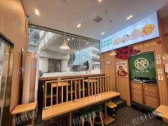 袁记云饺 日营业额4000多，外卖月做4000单左右 拐角店门宽13米