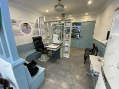 1.5万人左右大学门口临街店  行业不限 餐饮、小吃、奶茶、水果都可以做