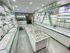 1.5万人左右大学门口临街店  行业不限 餐饮、小吃、奶茶、水果都可以做