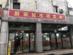 火车站旁 地铁口双门头 门宽10米 也分租 行业不限