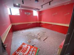 门宽20米临街店 房东直租  免租期一个月 门口可外摆 医院、会所 、台球店都在旁边