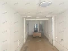 西湖区朝阳洲小区门口临街店三间店铺 2200一间  带阁楼可住人 行业不限