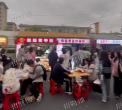3万多人门口商业街小吃店转让 也可空转 行业不限