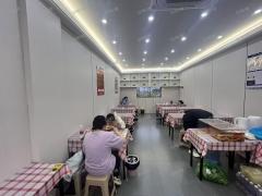 3万多人门口商业街小吃店转让 也可空转 行业不限