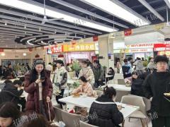 华东交通大学北区复兴园餐厅入口处独立店铺调整，部分档口调整，各类餐饮小吃 ，特色米饭，风味小吃，品牌茶饮等等均可