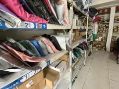 一个人就是开的快递店 日派件800左右 4毛一票 日寄件50件左右