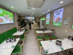2万多人大学校内商业街餐饮店 日营业额5000左右 可看流水 合伙人有分歧所以转让