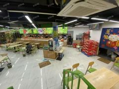 日营业额5000左右快餐店 门宽15米 拐角店  通三相电