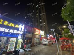 夜场旁夜宵烧烤店 日营业额3000左右 可看流水 门口可摆20多张桌子
