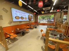 南昌西站旁， 3000多户小区， 夜宵店，月做20万左右，附带2个包厢