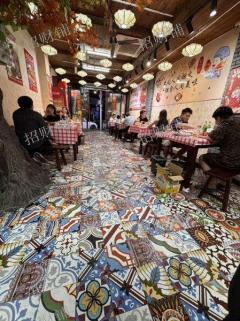 *****船山路餐饮店1 5米宽门头 门口可外摆 通三相电 带5个包厢 日营业额2000多