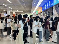 5500多人 唯一食堂全品类招租 行业不限 靠近学生宿舍楼 不要租金