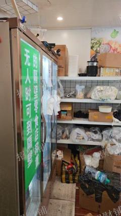 一万多人大学 五年老店 水果店转让 日营业额2000左右