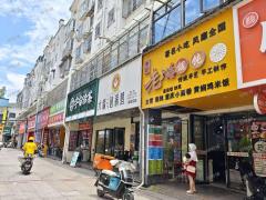 八年老店  老上海馄饨 南昌县医院正对面 给钱就转 也可空转