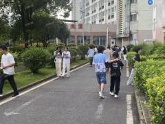 大学校内 全新美食城   全品类招租 行业不限 校内没有商业街