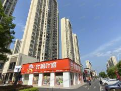 双小区门 临近店铺招租 3700多户 旁边有幼儿园 中学