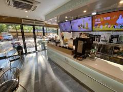 :2万多人大学后街门口 临街店转让  背靠大型小区，临近双港地铁站 