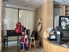 万达金街临街一楼 房东直租 门宽20米 隔壁是星巴克