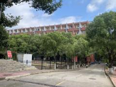 2万多人大学 校内蜜雪冰城隔壁 麻辣烫转让 月营业额14万左右