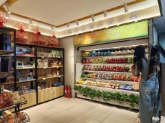 优质小区门口第二家水果店转让，开了4年，日营业额6000