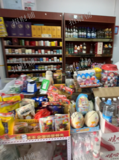 便利店+快递 有烟草证 便利店日营业2000左右 快递日派件1200件，不用拉货