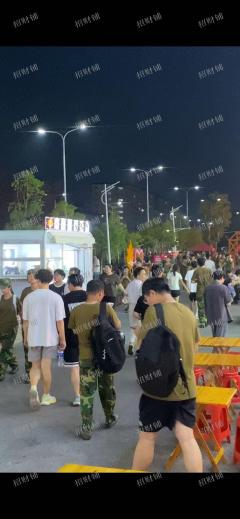 3万多人大学 商业街 重庆小面 日营业额3000多 也可空转